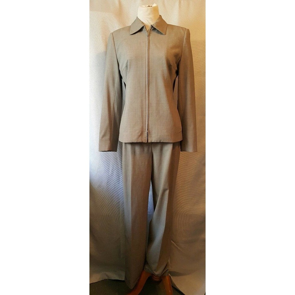 H&W Hawksley & Wight Gray Pant Suit 8 Wool Blend